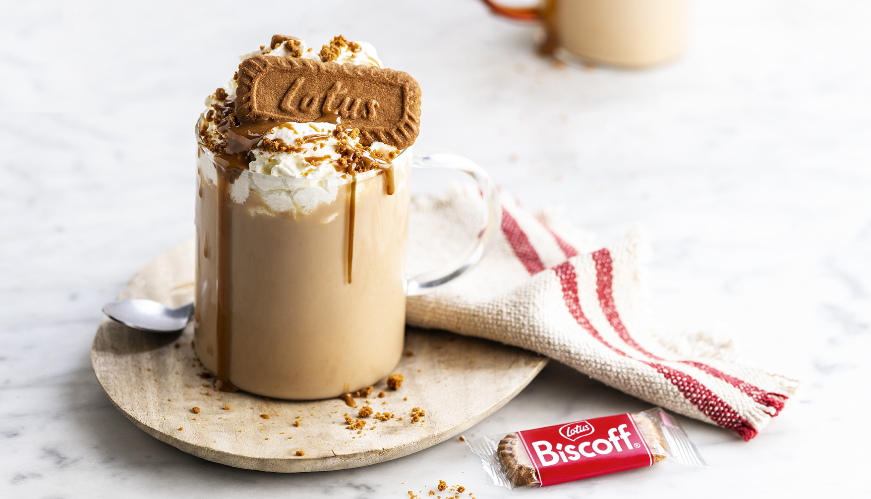 Hot Biscoff® milk Lotus Biscoff